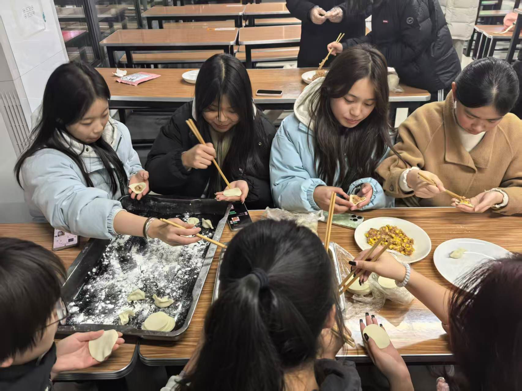 74bebcf584034866edd9d842e03249a2